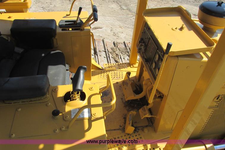 image for item I9607 1996 Caterpillar D4H LGP dozer