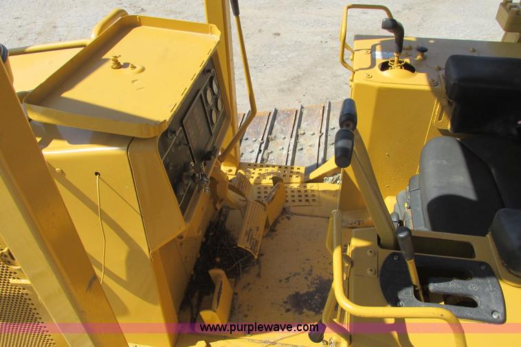 image for item I9607 1996 Caterpillar D4H LGP dozer
