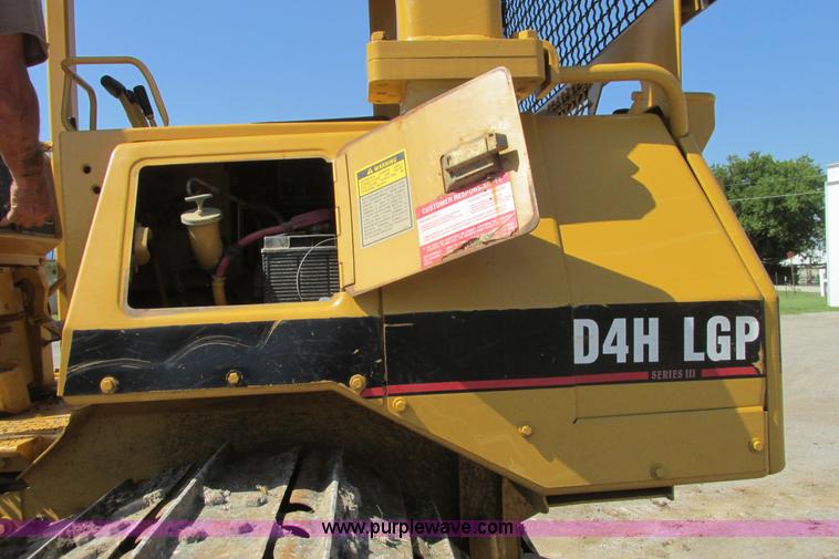 image for item I9607 1996 Caterpillar D4H LGP dozer
