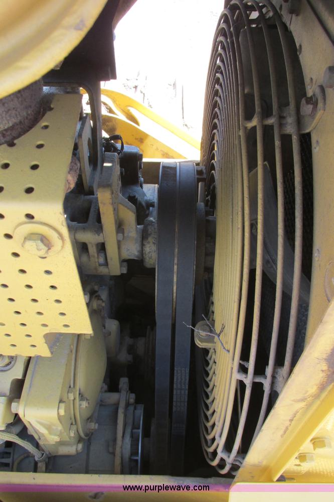 image for item I9607 1996 Caterpillar D4H LGP dozer