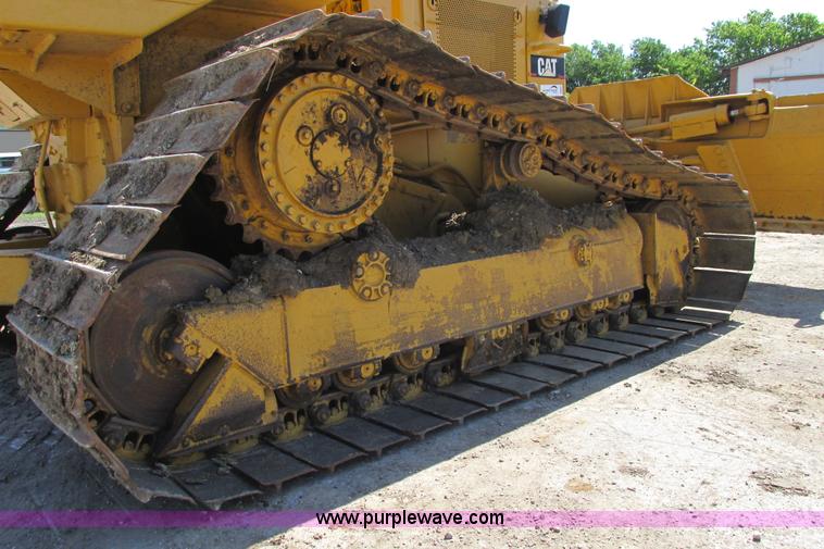 image for item I9607 1996 Caterpillar D4H LGP dozer