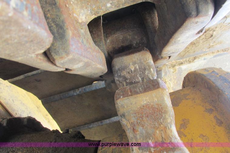 image for item I9607 1996 Caterpillar D4H LGP dozer