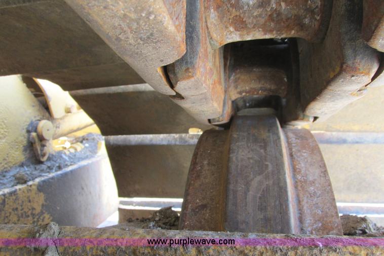 image for item I9607 1996 Caterpillar D4H LGP dozer