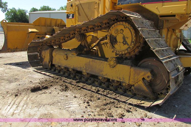 image for item I9607 1996 Caterpillar D4H LGP dozer