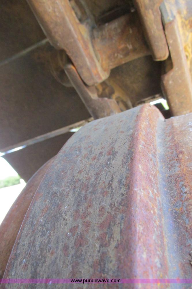 image for item I9607 1996 Caterpillar D4H LGP dozer