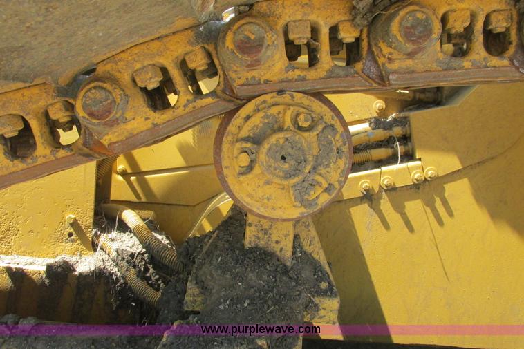 image for item I9607 1996 Caterpillar D4H LGP dozer