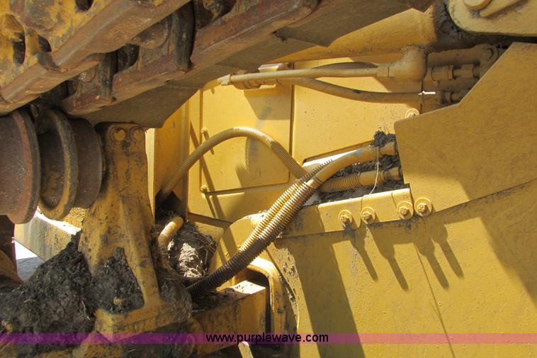 image for item I9607 1996 Caterpillar D4H LGP dozer