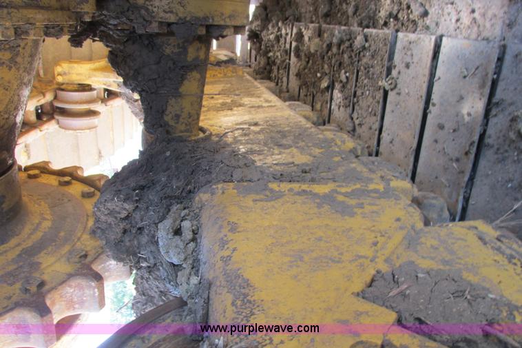 image for item I9607 1996 Caterpillar D4H LGP dozer