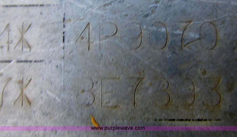 image for item I9607 1996 Caterpillar D4H LGP dozer