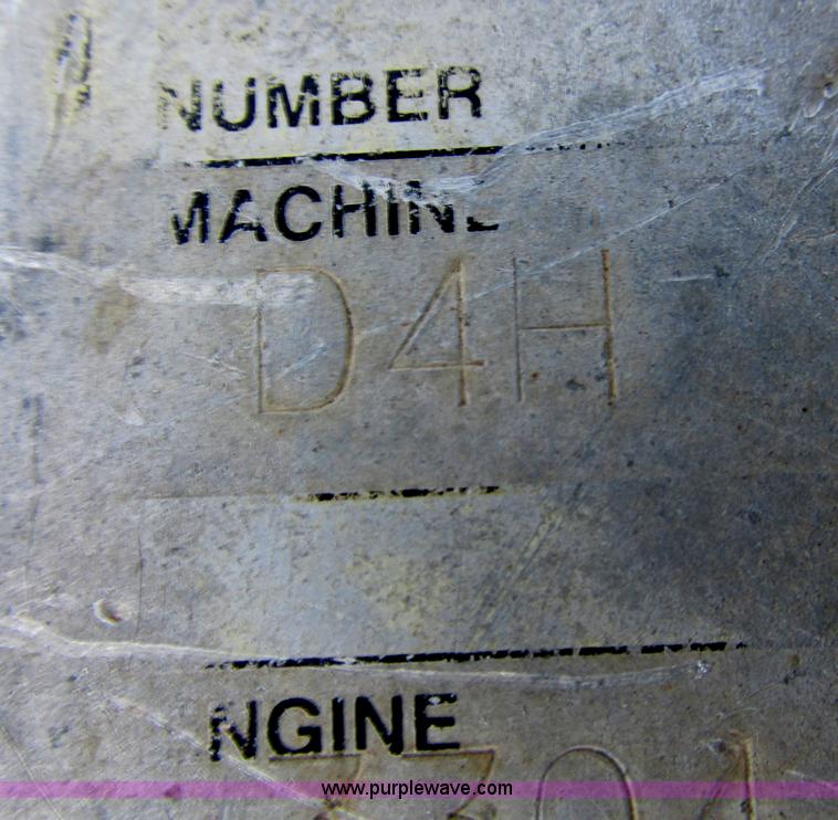 image for item I9607 1996 Caterpillar D4H LGP dozer