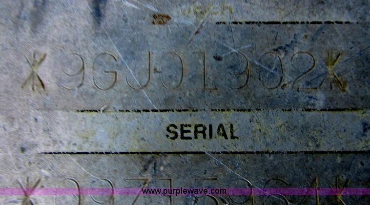 image for item I9607 1996 Caterpillar D4H LGP dozer