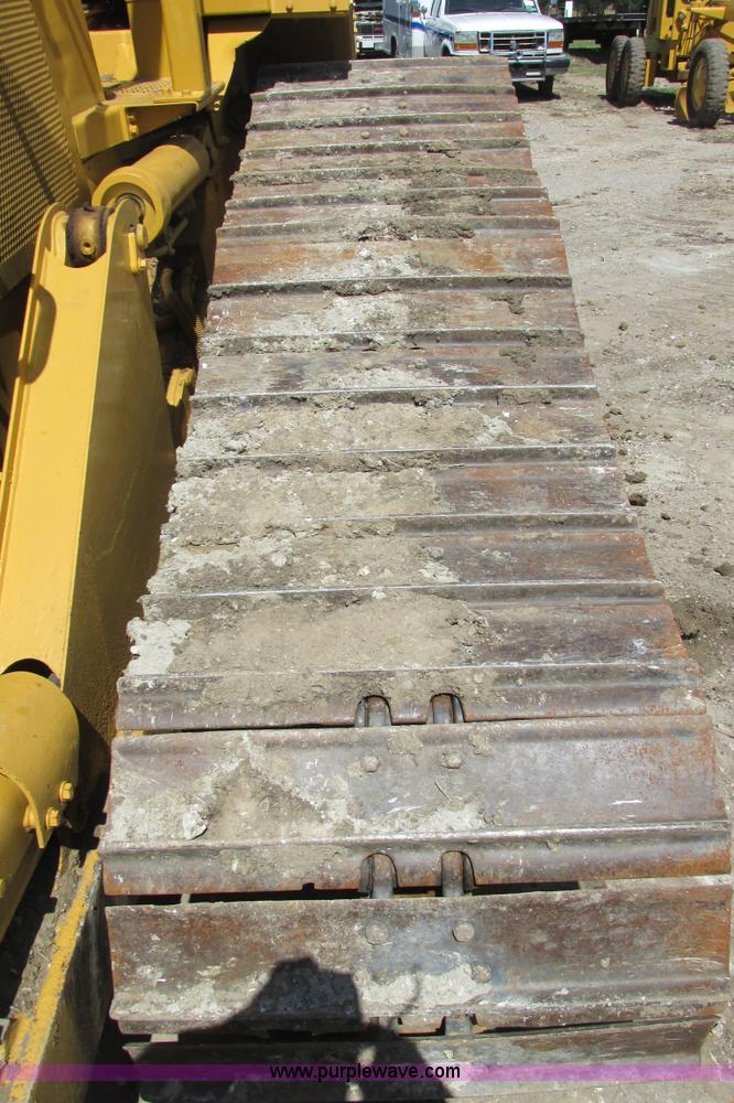 image for item I9607 1996 Caterpillar D4H LGP dozer