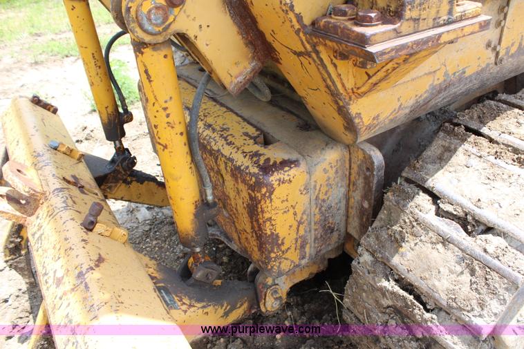 image for item J1021 1974 Caterpillar 941B track loader