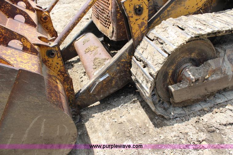 image for item J1021 1974 Caterpillar 941B track loader
