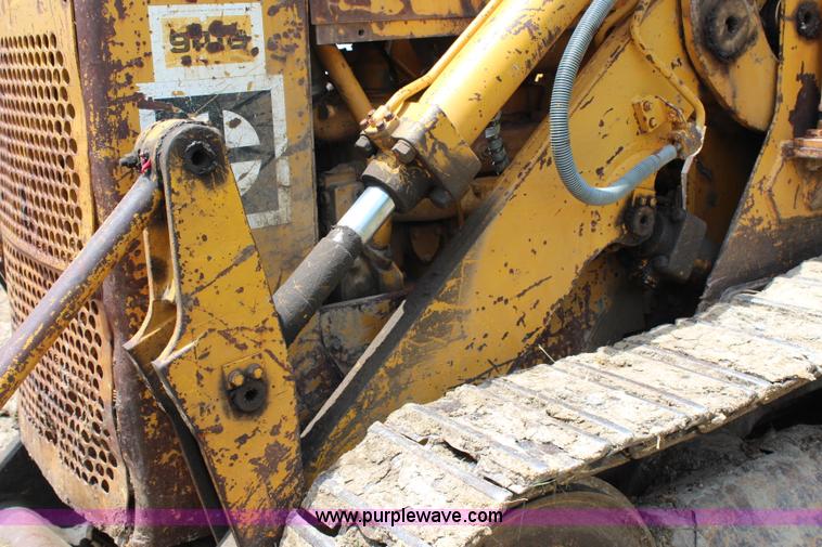 image for item J1021 1974 Caterpillar 941B track loader