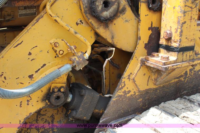 image for item J1021 1974 Caterpillar 941B track loader