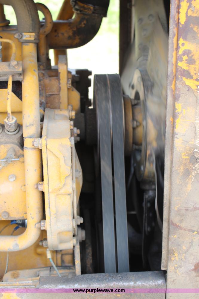 image for item J1021 1974 Caterpillar 941B track loader