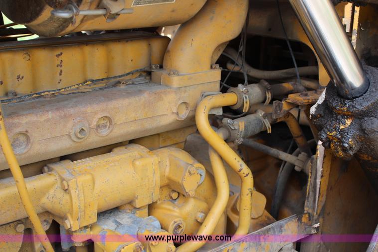 image for item J1021 1974 Caterpillar 941B track loader