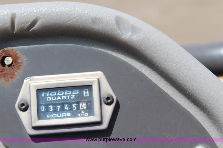 image for item J1069 2007 Volvo DD29 vibratory asphalt roller