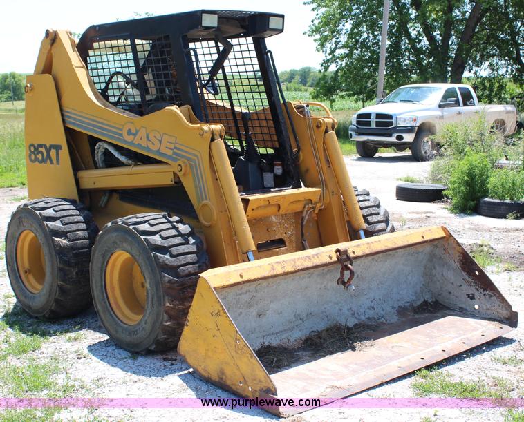 image for item J1105 1998 Case 85XT skid steer