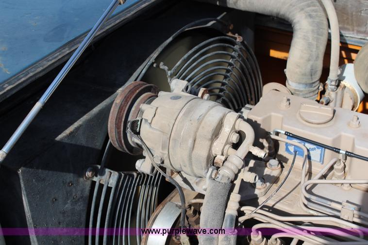 image for item J2184 1995 Hyundai Robex 290LC-3 excavator