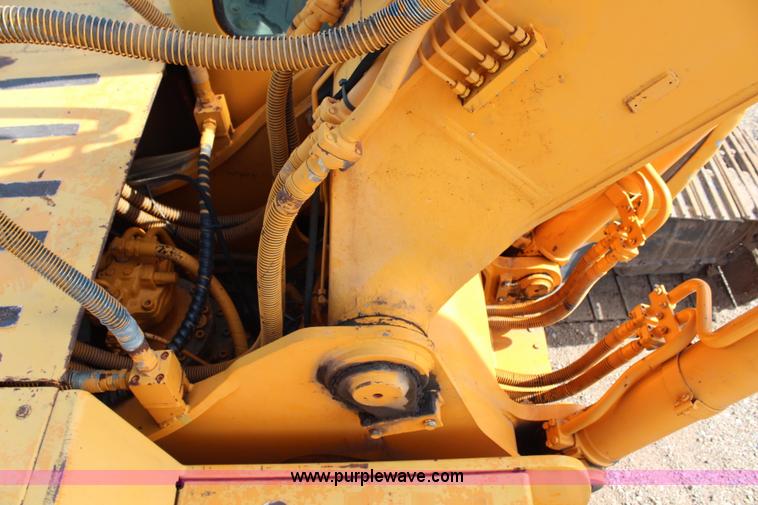 image for item J2184 1995 Hyundai Robex 290LC-3 excavator