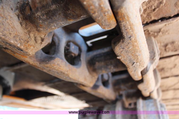 image for item J2184 1995 Hyundai Robex 290LC-3 excavator