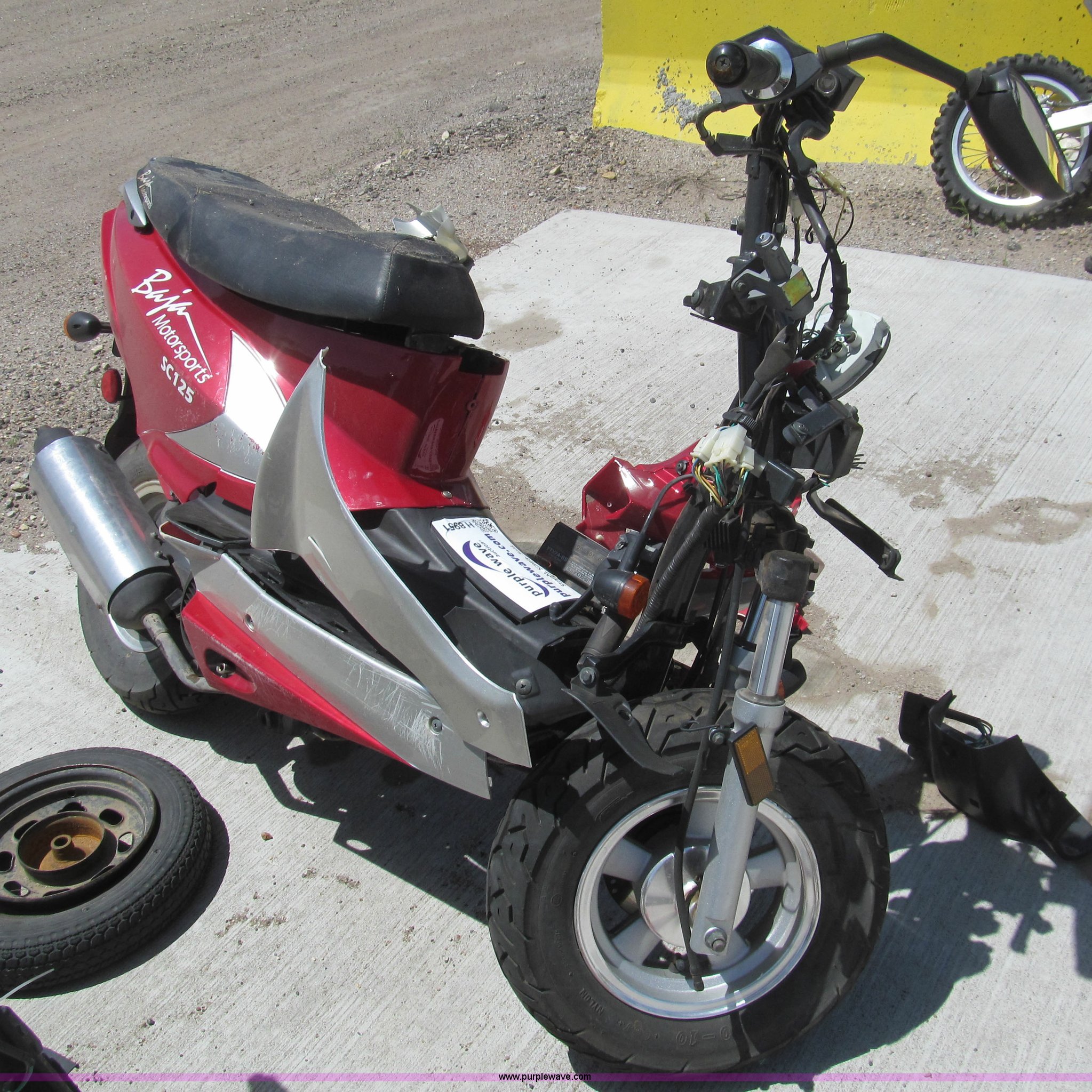 2006 Baja SC125 scooter in Wichita, KS Item H8951 sold Purple Wave
