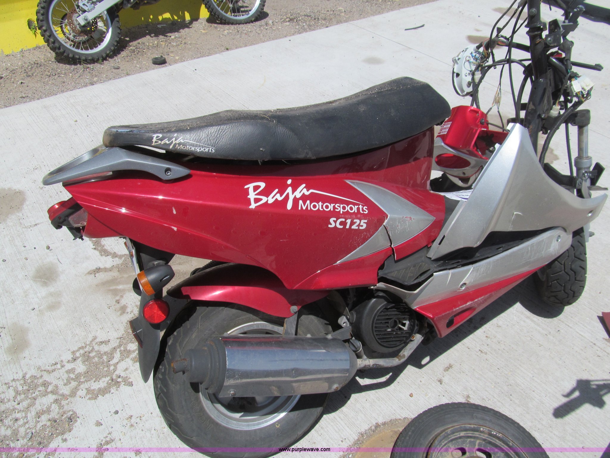 2006 Baja SC125 scooter in Wichita, KS Item H8951 sold Purple Wave