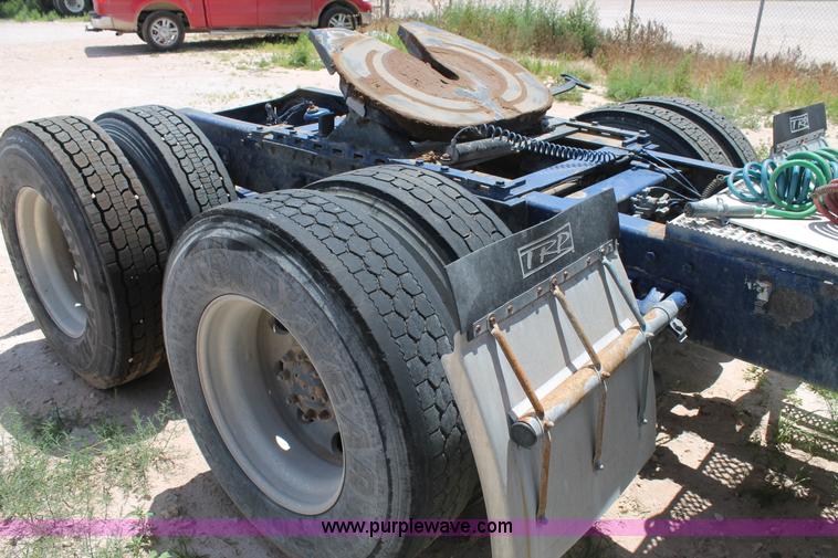 image for item C3896 1999 Peterbilt 377 semi truck