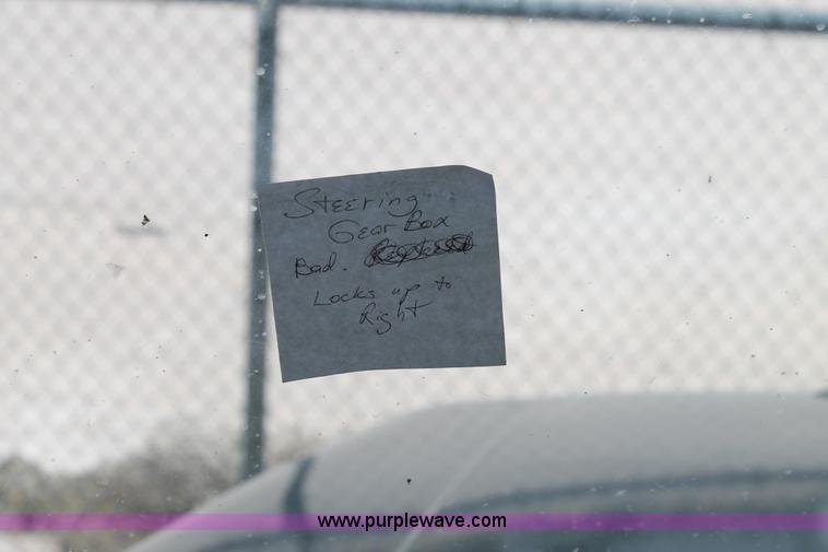 image for item C3897 2003 Freightliner Century Class ST120 semi truck