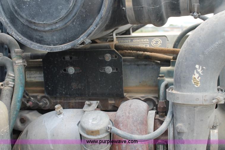 image for item C3897 2003 Freightliner Century Class ST120 semi truck