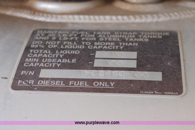 image for item C3898 2000 Peterbilt 377 semi truck