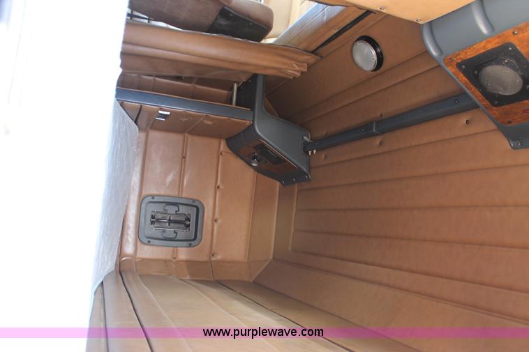 image for item C3898 2000 Peterbilt 377 semi truck