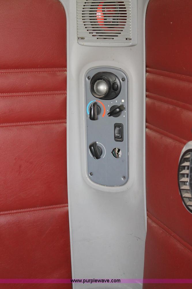 image for item C3899 2003 Freightliner Century Class ST120 semi truck