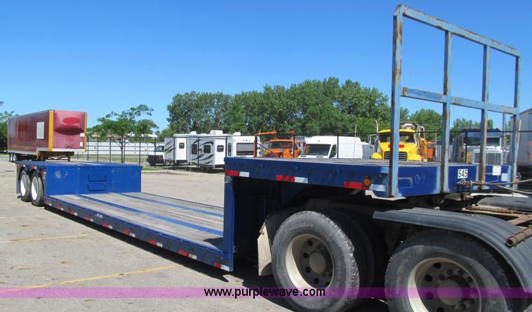 image for item E4908 2005 Cherokee 8553 drop deck trailer