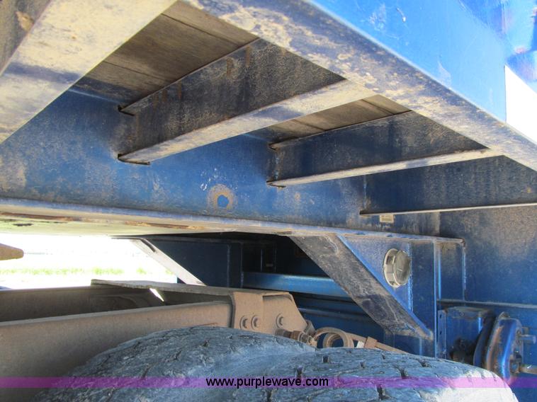 image for item E4908 2005 Cherokee 8553 drop deck trailer