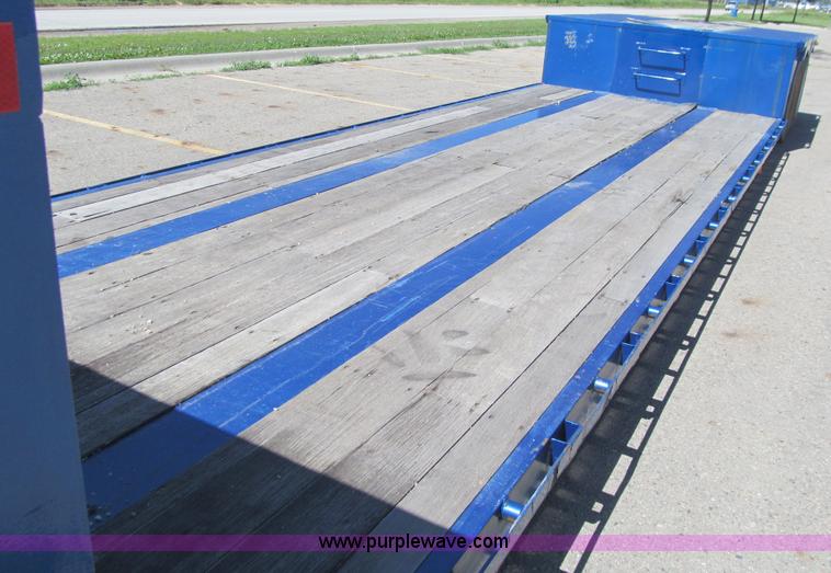 image for item E4908 2005 Cherokee 8553 drop deck trailer