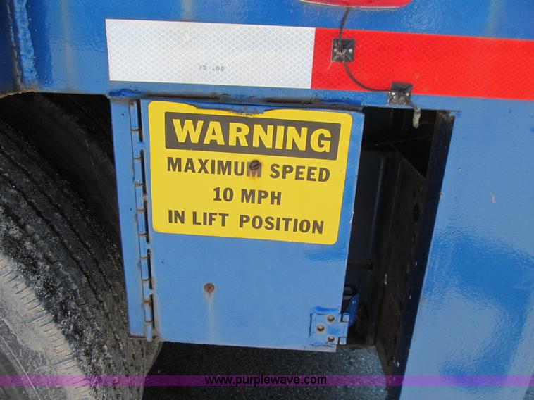 image for item E4908 2005 Cherokee 8553 drop deck trailer