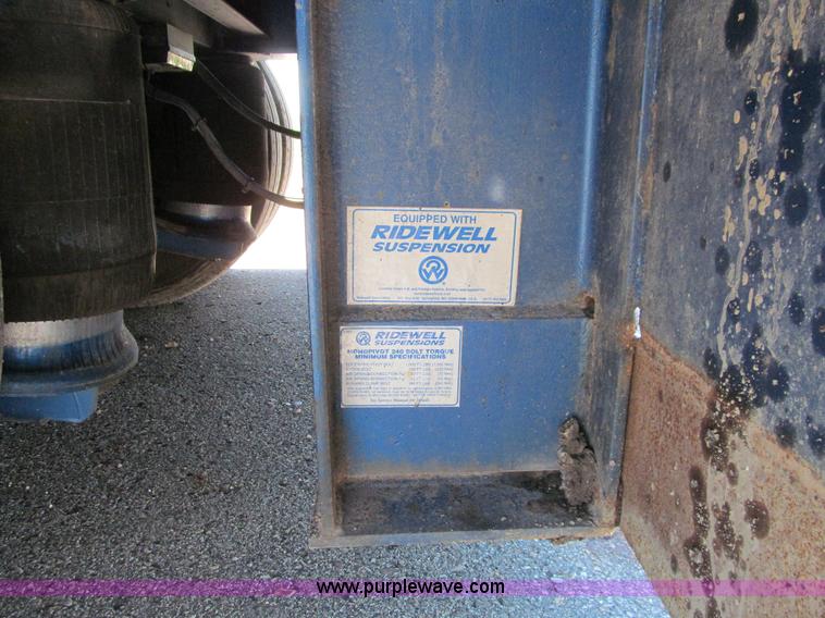 image for item E4908 2005 Cherokee 8553 drop deck trailer