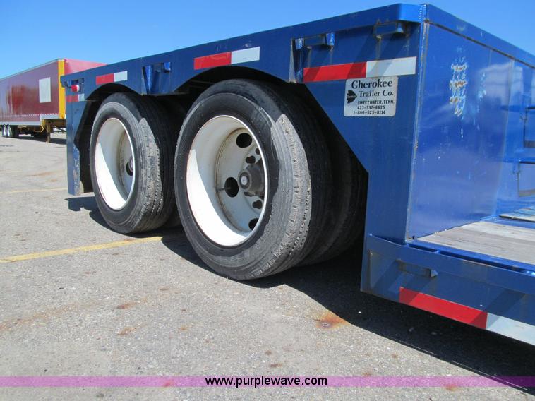 image for item E4908 2005 Cherokee 8553 drop deck trailer
