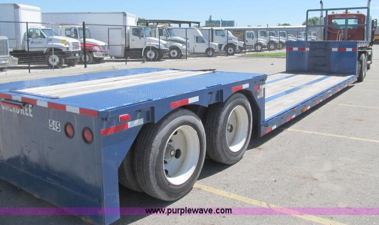 image for item E4908 2005 Cherokee 8553 drop deck trailer