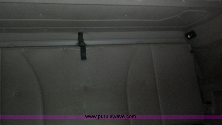 image for item G9283 2007 International 9400i semi truck