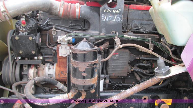 image for item G9284 1998 Kenworth T800 semi truck