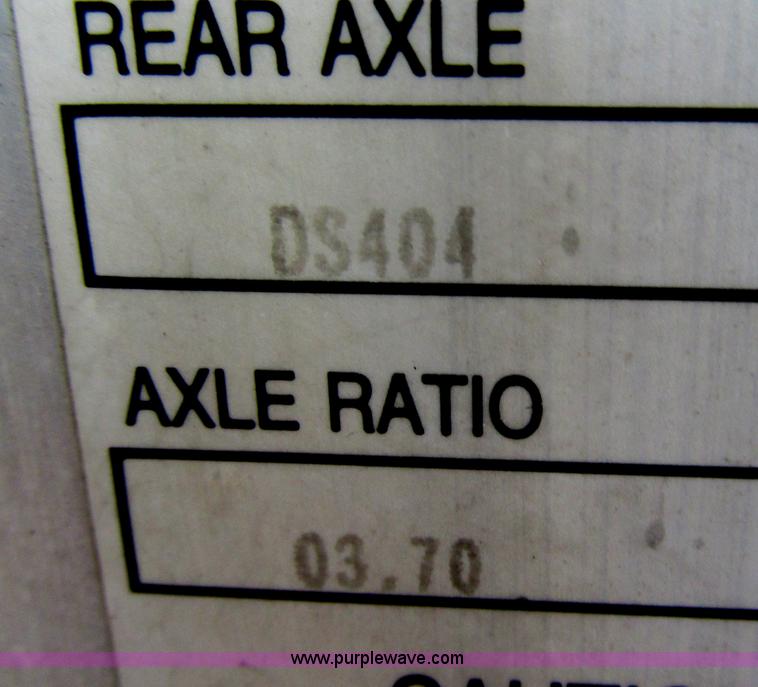 image for item G9284 1998 Kenworth T800 semi truck