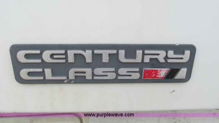 image for item G9285 2000 Freightliner Century Class C120 semi truck