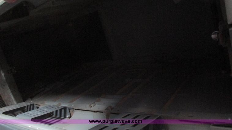 image for item G9285 2000 Freightliner Century Class C120 semi truck