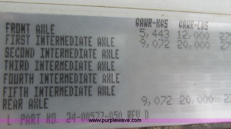 image for item G9285 2000 Freightliner Century Class C120 semi truck