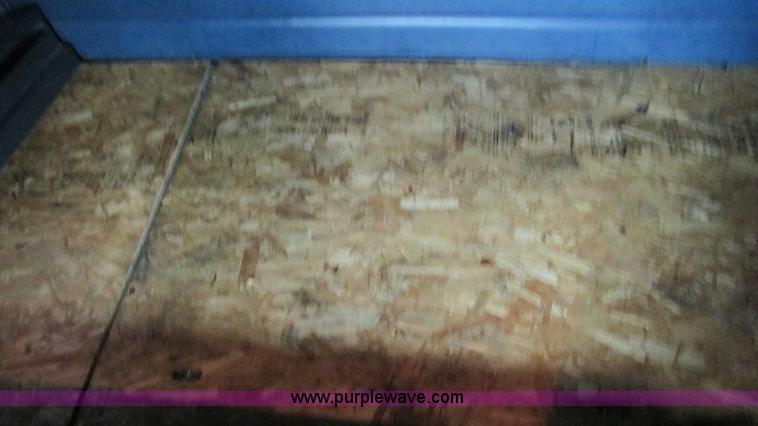 image for item G9286 1998 Peterbilt 377 semi truck