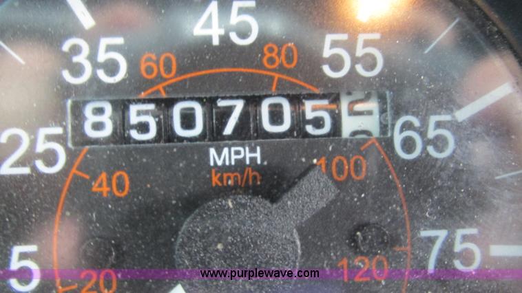 image for item G9286 1998 Peterbilt 377 semi truck